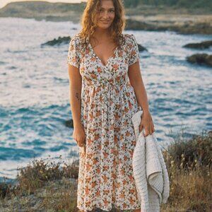 NWT Dawn Dress in Ivory English Rose